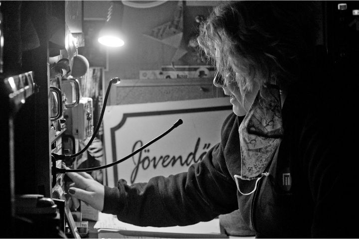 Tekintsenek be a színfalak mögé! – videósorozatot indít a Miskolci Nemzeti Színház