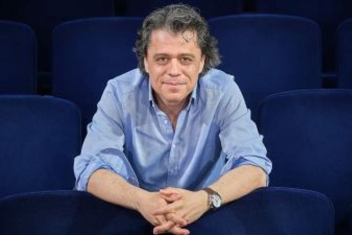 Meghirdette 2025/2026-os évadát a Jászai Mari Színház!