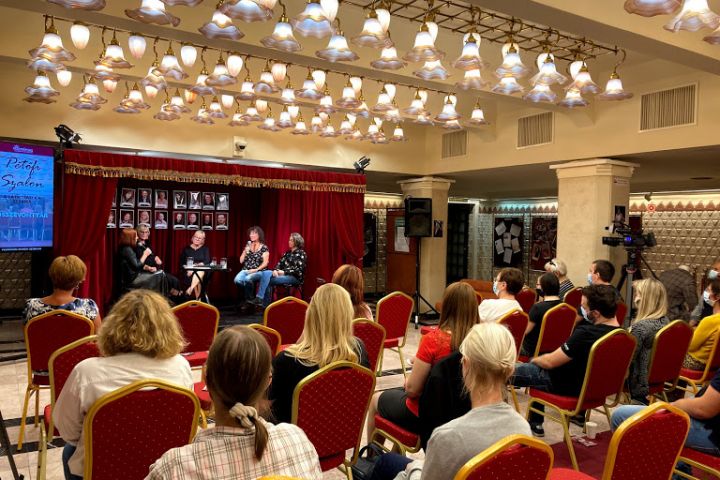 Színházi emberek! - csapatmunka a színfalak mögött