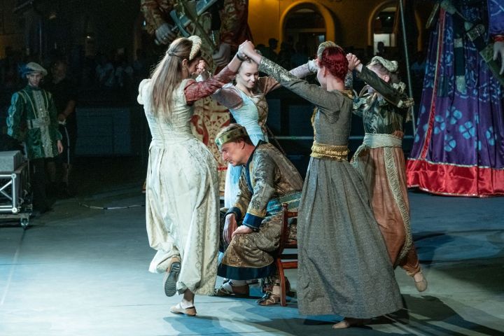 Lezárult egy korszak  Három teltházas előadás, óriási siker a X.  Koronázási Szertartásjátékon