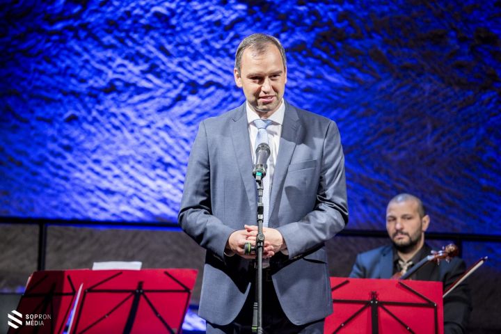 Megnyílt a Dohnányi terem