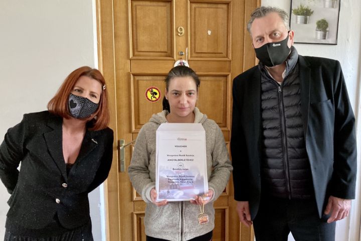 „Jót tenni jó Veszprémben!”: Angyalbérlettel leptünk meg három veszprémi családot