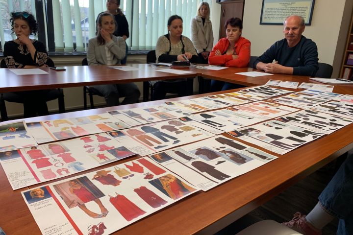 Jó estét nyár, jó estét szerelem díszlet- és jelmez- tervelfogadás