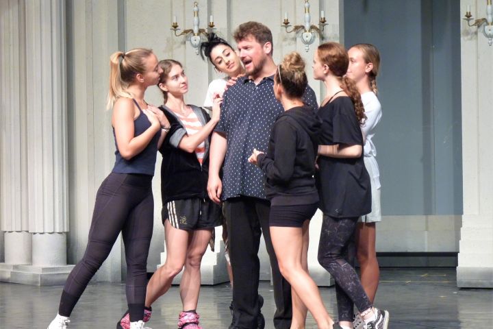 Peller Károly és a táncosok