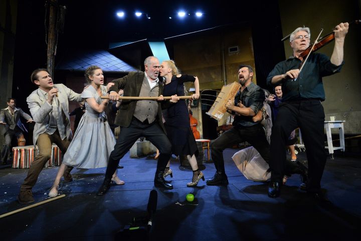 „Élni kell: szeretni, szenvedni, csalódni” – A falu rossza népszínművel  indítja az évadot a Miskolci Nemzeti Színház