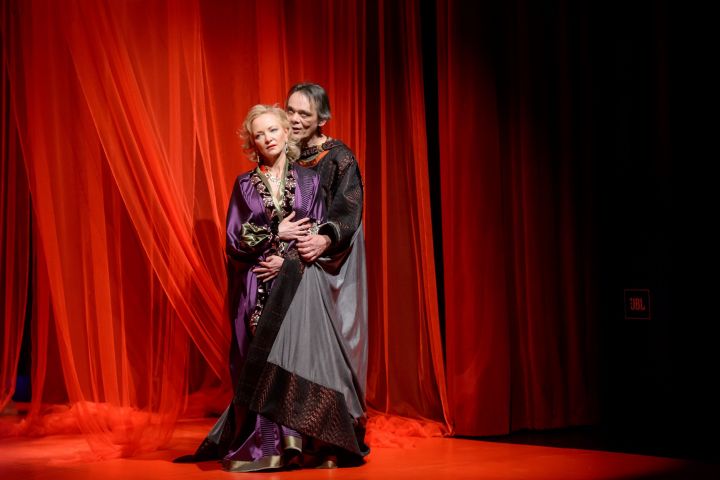 Téboly vagy normalitás?