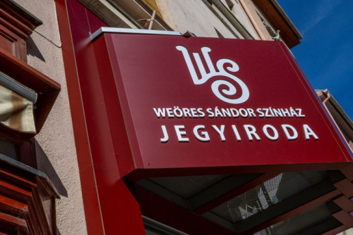 Jegyiroda: újra a Király utcában