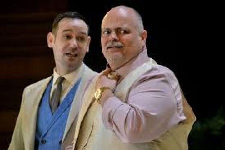 A Macskazene látható július 18-án Nyíregyházán, a Rózsakert Szabadtéri Színpadon!