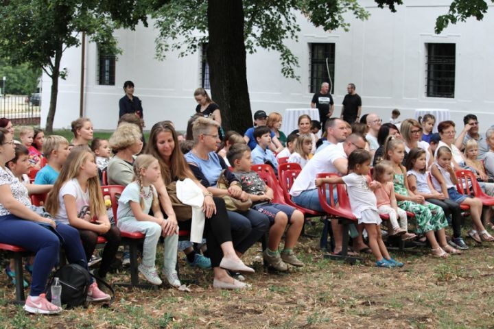 Elindultak előadásaink a Vörösberény Kolostorban és a Kerényi Imre Kult-Magtárban!