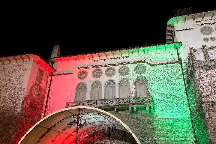 VESZPRÉMI PETŐFIgyelő címmel készít videót a Veszprémi Petőfi Színház március 15. alkalmából