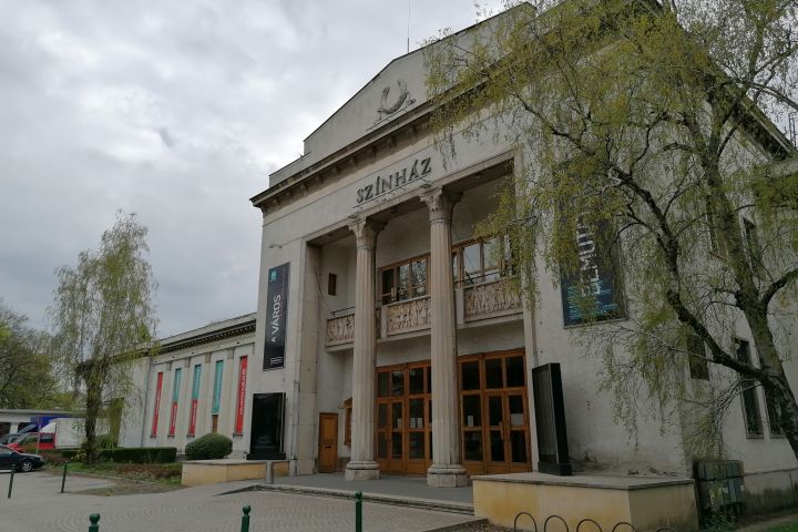 NYITÁS – MÁSKÉPPEN: a lehetőség felelőssége