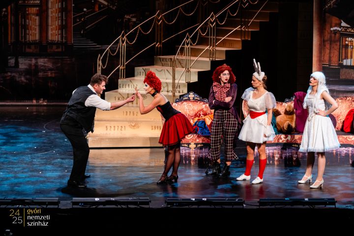 Győrben bemutatták a Fiatalság bolondság című előadást!