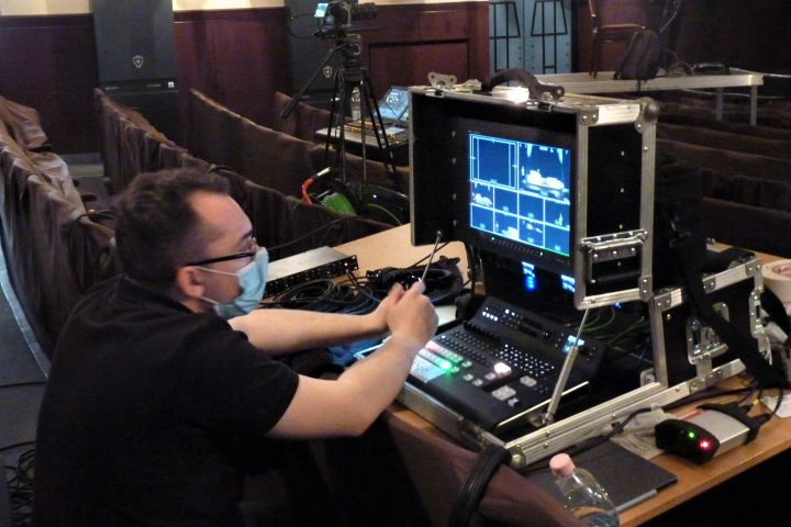 Kamerák erdejében Peer Gynt