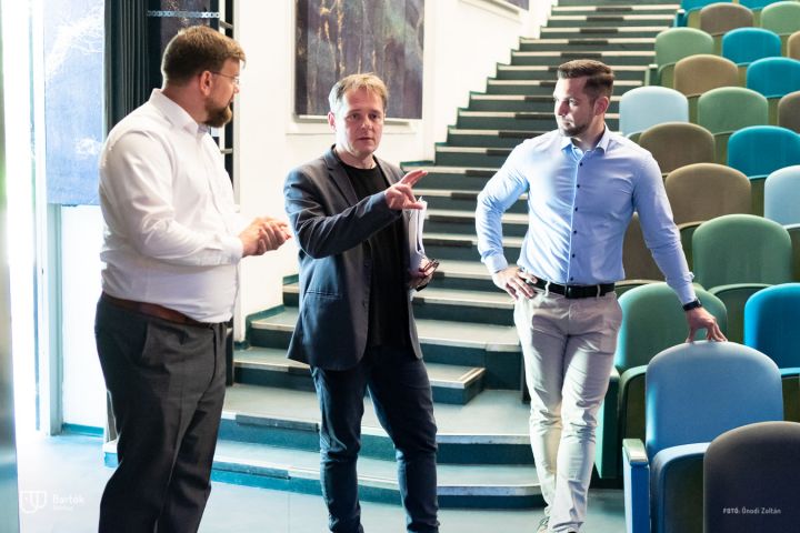 Vendégei voltak a Bartók Kamaraszínház és Művészetek Házának