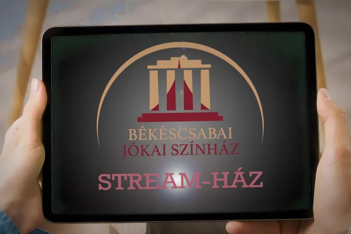 Szórakoztató darabokat próbál a Jókai Színház