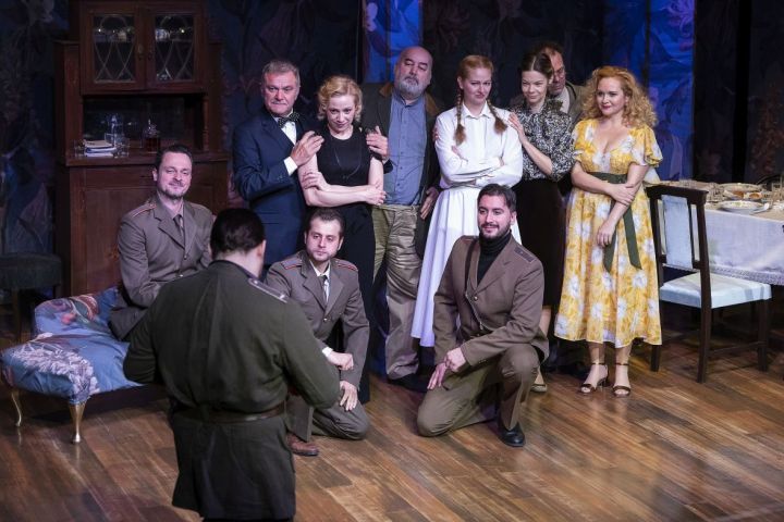 Szervét Tibor rendezésében mutatták be a Három nővért Nyíregyházán