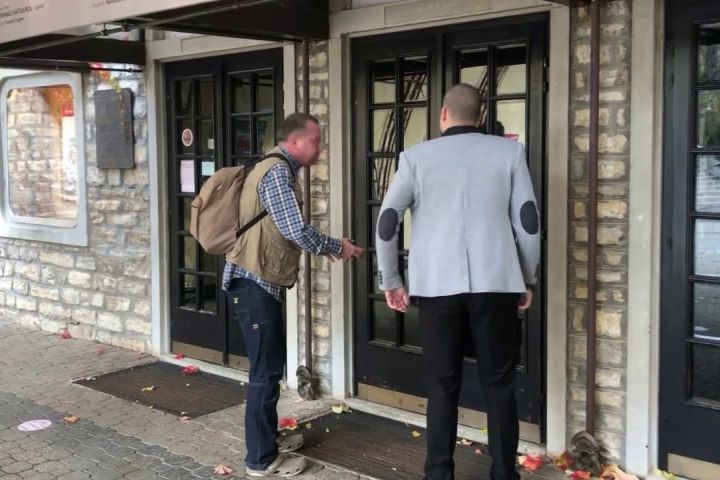 A Veszprémi Petőfi Színház is csatlakozott a Közszolgálati televízió Jónak lenni jó kezdeményezéséhez!