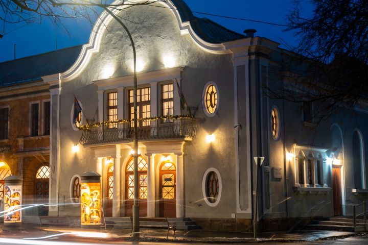 Váci Dunakanyar Színház